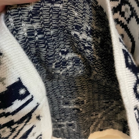 🎀 Tricots Grace Knit Vintage Graphic Double Layer Crewneck Knit Sweater, S… - Picture 6 of 6